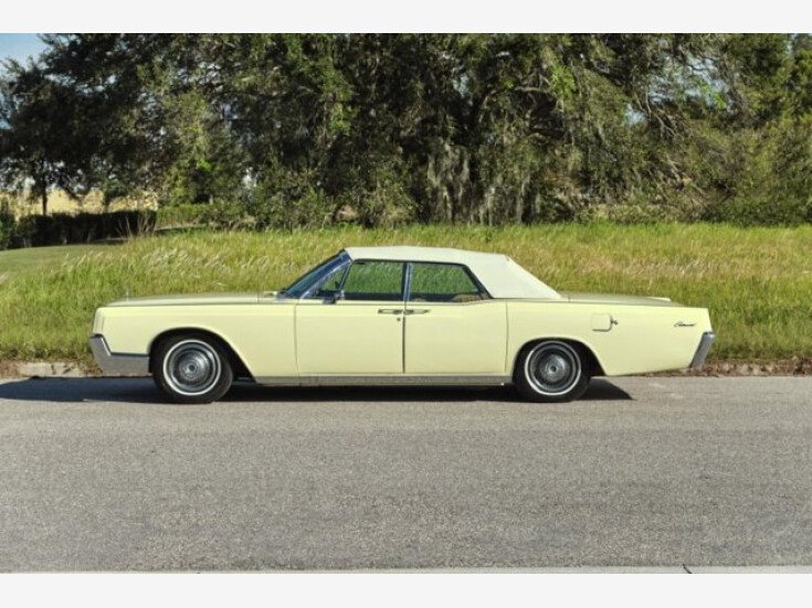 Thumbnail Photo undefined for 1967 Lincoln Continental